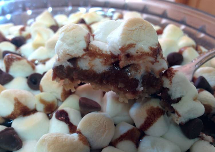 Easiest Way to Make Super Quick Homemade Marshmallow Pie