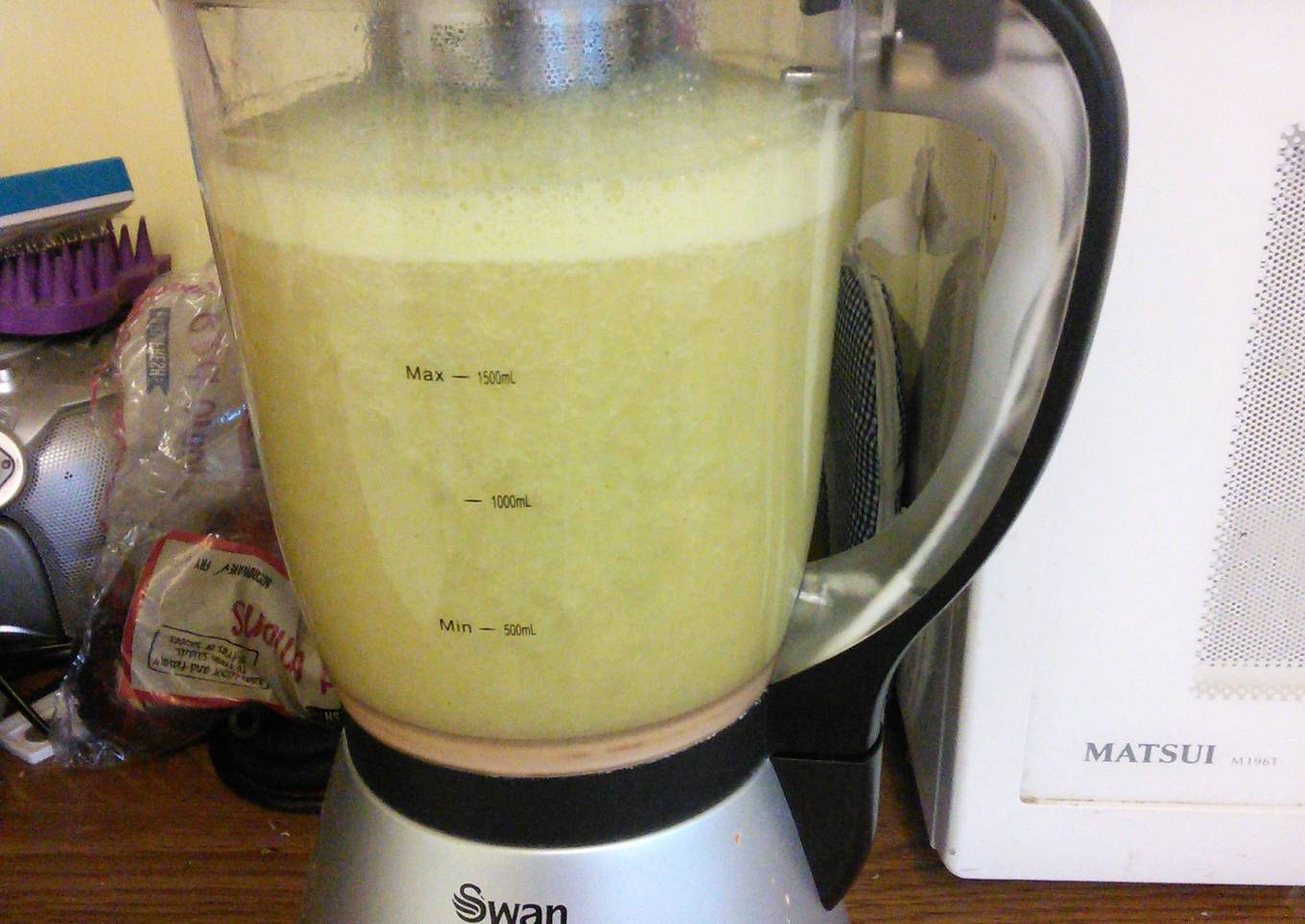 Celery Surprise Soup 427 ml per serving 106 cals