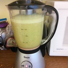 A picture of Celery Surprise Soup 427 ml per serving 106 cals.