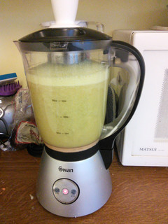 A picture of Celery Surprise Soup 427 ml per serving 106 cals.