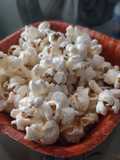 Crispetas o maíz pira en olla