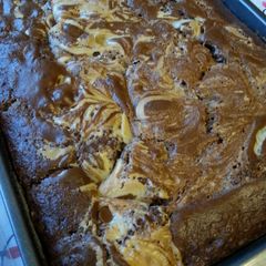 A picture of " EarthQuake Cake. ".
