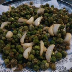 A picture of Garlic Peas.