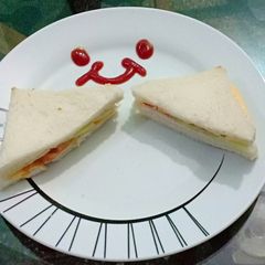 A picture of Cheese sandwich.