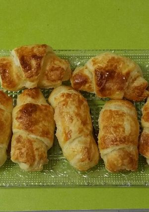 Foto principal de Crusanes rellenos de chocolate blanco y kiwi