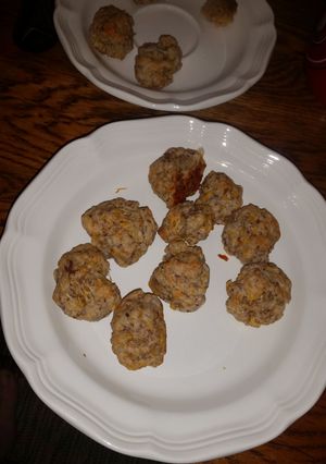 A picture of Sausage cheese balls.