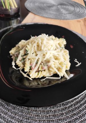 Spenótos tészta baconnel recept fotója