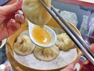 小籠湯包