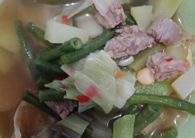 Sayur asem daging simple