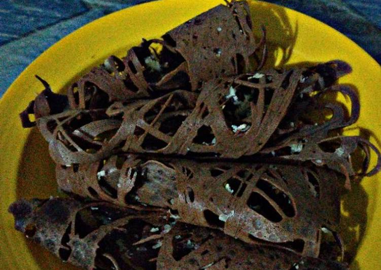 6. Kue laba -laba cokelat keju