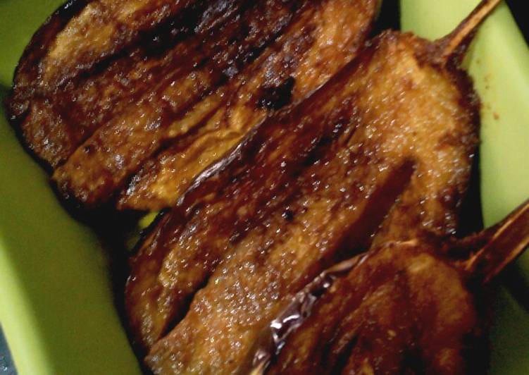 Recipe of Super Quick Homemade Baigan Bhaja / Brinjal Tawa Fry / Fried Eggplants :)