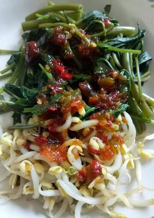 Foto resep Rujak kangkung taoge