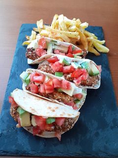 Φωτογραφία της συνταγής Tacos με κοτόπουλο πανέ