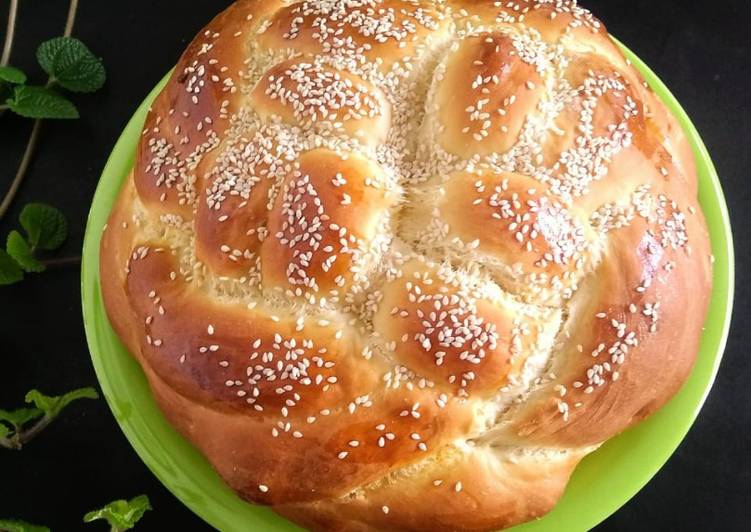Challah Bread - Braided bread