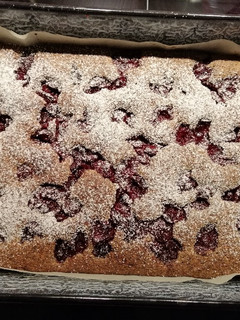 Meggyes-mákos sütemény recept fotója