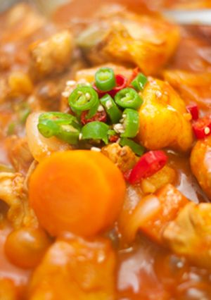 A picture of Spicy Korean Chicken Hot Pot (Daktoritang).