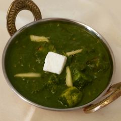 A picture of Palak Paneer.