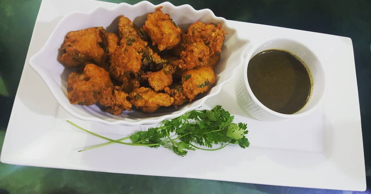 Crispy chicken pakora Recipe by Ghausia Nadim Cookpad