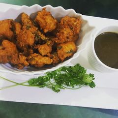 A picture of Crispy chicken pakora.
