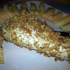 A picture of Walnut Crusted Baked Brie.
