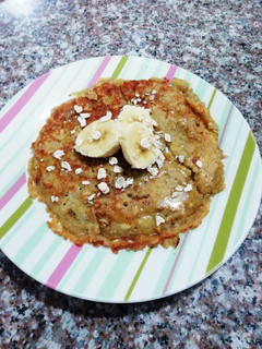 Una foto de Pancakes saludables de avena y banano 🍌¡SIN HARINA!