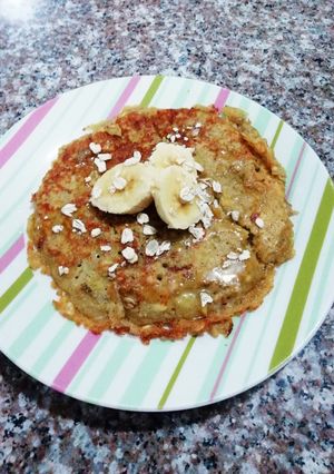 Una foto de Pancakes saludables de avena y banano 🍌¡SIN HARINA!