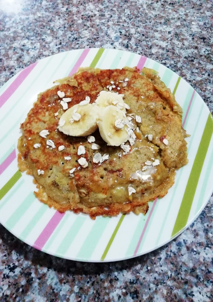 Una foto de Pancakes saludables de avena y banano 🍌¡SIN HARINA!