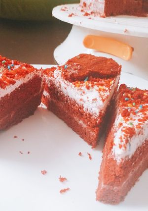 A picture of Red velvet cake.