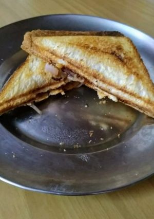 आलू सैंडविच (Aloo Sandwich recipe in hindi) रेसिपी मुख्य फोटो