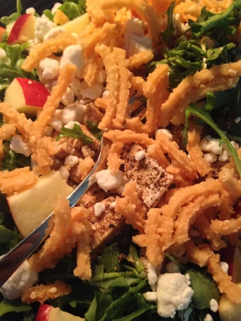 Easy Steps to Make Recipes Summer Arugula tossed with Chicken, Goat Cheese, &amp; Apple the So Delicious Make You Drink.