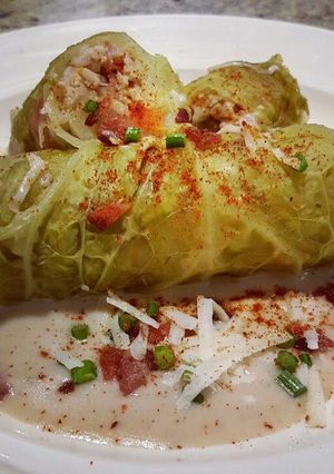 A picture of Chicken Cabbage Rolls.
