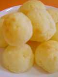 Pao De Queijo with Potato Starch