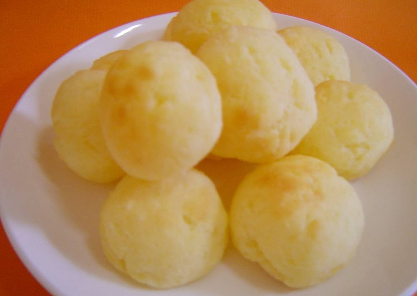 Pao De Queijo with Potato Starch