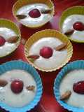 Lichi muffins