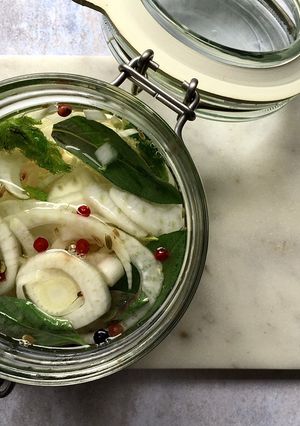 A picture of Pickled fennel.