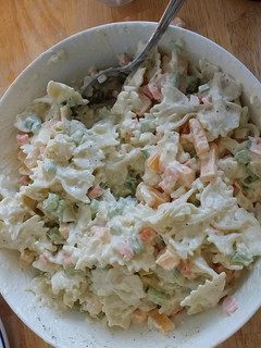 A picture of taisen's macaroni salad.
