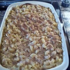 A picture of 4 cheese mac and cheese.