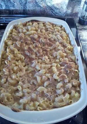 A picture of 4 cheese mac and cheese.