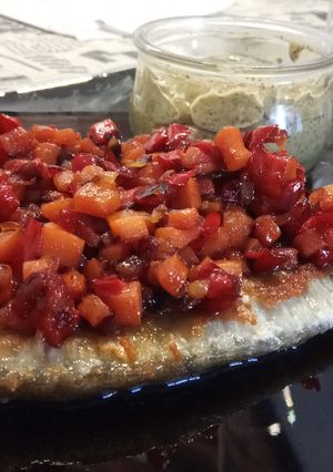 Una foto de Rodaballo a la Plancha con Verduritas a la Mantequilla y Mayonesa Verde