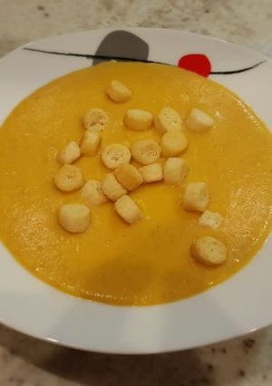 Foto principal de Crema de calabaza, setas y queso crema