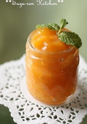 A picture of Persimmon Jam.