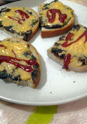 A picture of Zapiekanki - Polish Pizza Bread.