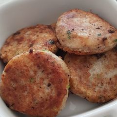 A picture of Meaty Potato Patties (also known as Pegedil / Begedil).