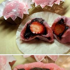 A picture of Chocolate Ganache & Strawberry Daifuku for Valentine's Day.