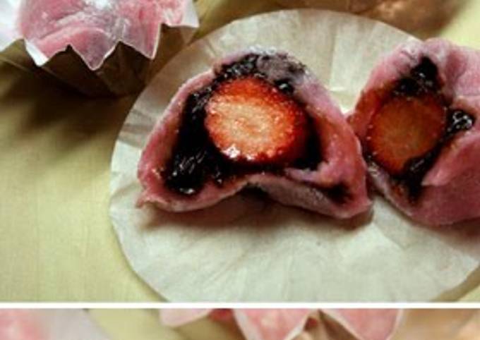 Steps to Prepare Super Quick Homemade Chocolate Ganache & Strawberry Daifuku for Valentine's Day