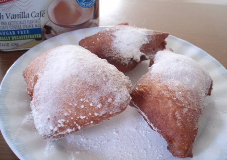 Steps to Make Quick Like Cafe Du Monde&#39;s Fried Beignets