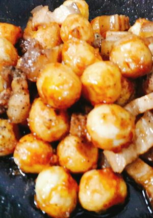 Hình của món Trứng cút chiên nước mắm.