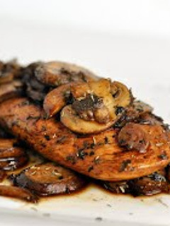 A picture of Balsamic Mushroom Chicken.