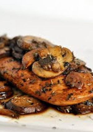 A picture of Balsamic Mushroom Chicken.