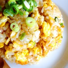 Garlic & Soy Sauce Fried Rice ♫ With Mayonnaise A picture of Garlic & Soy Sauce Fried Rice ♫ With Mayonnaise.